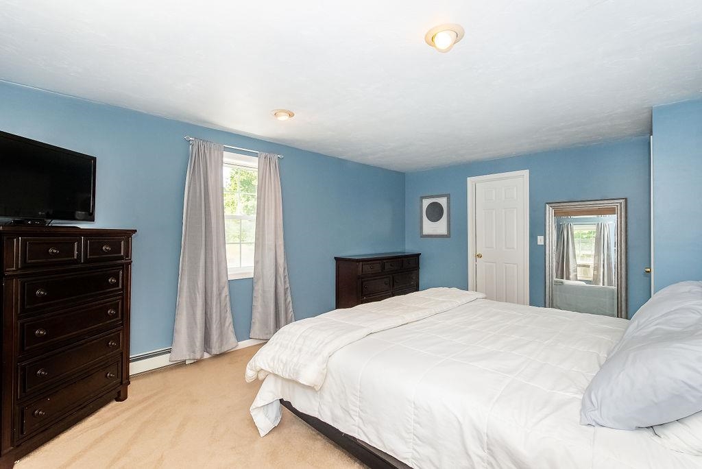 156 Raymond Road Deerfield, NH 03037 - Photo 11 of 40