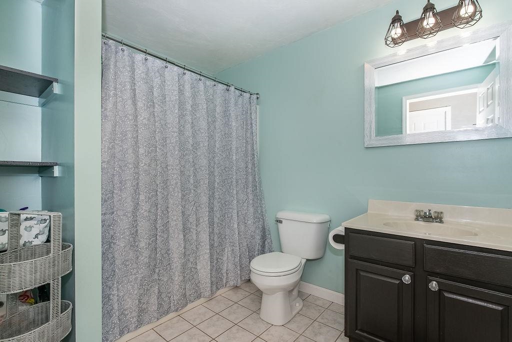 156 Raymond Road Deerfield, NH 03037 - Photo 18 of 40