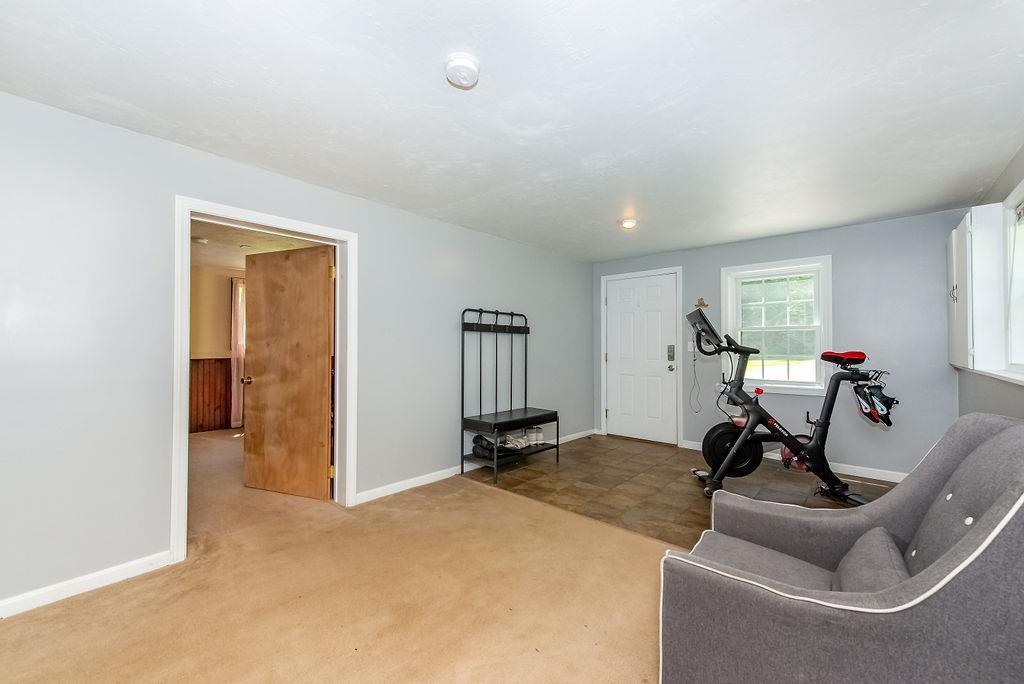 156 Raymond Road Deerfield, NH 03037 - Photo 27 of 40