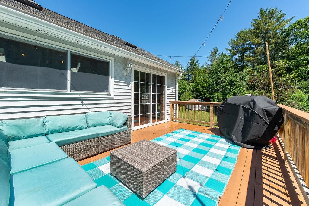 156 Raymond Road Deerfield, NH 03037 - Photo 29 of 40