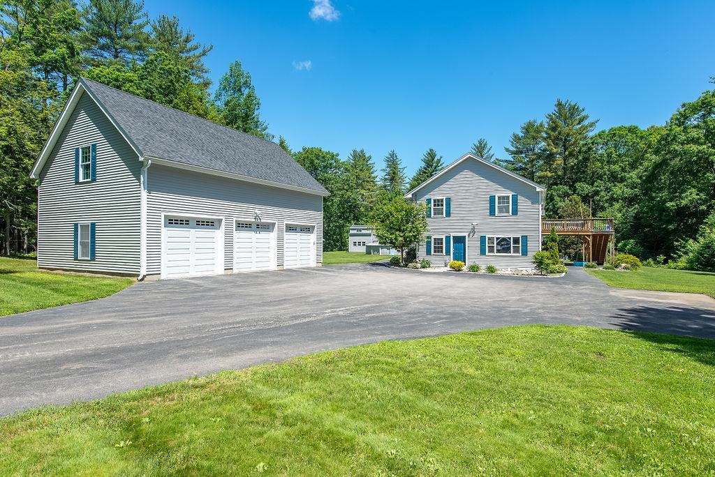 156 Raymond Road Deerfield, NH 03037 - Photo 3 of 40