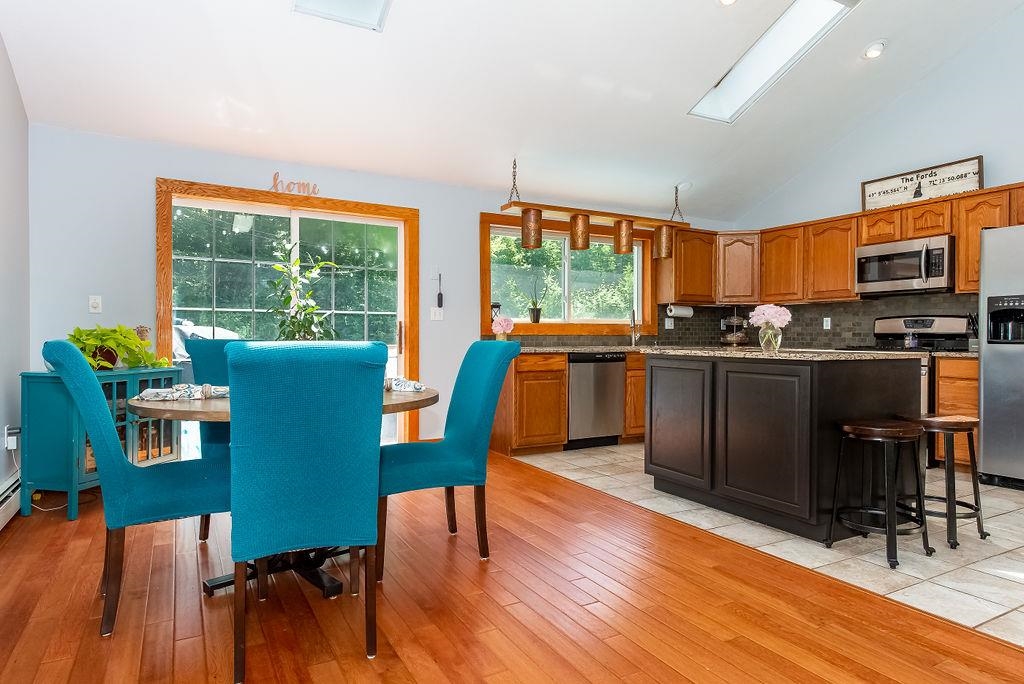 156 Raymond Road Deerfield, NH 03037 - Photo 10 of 40