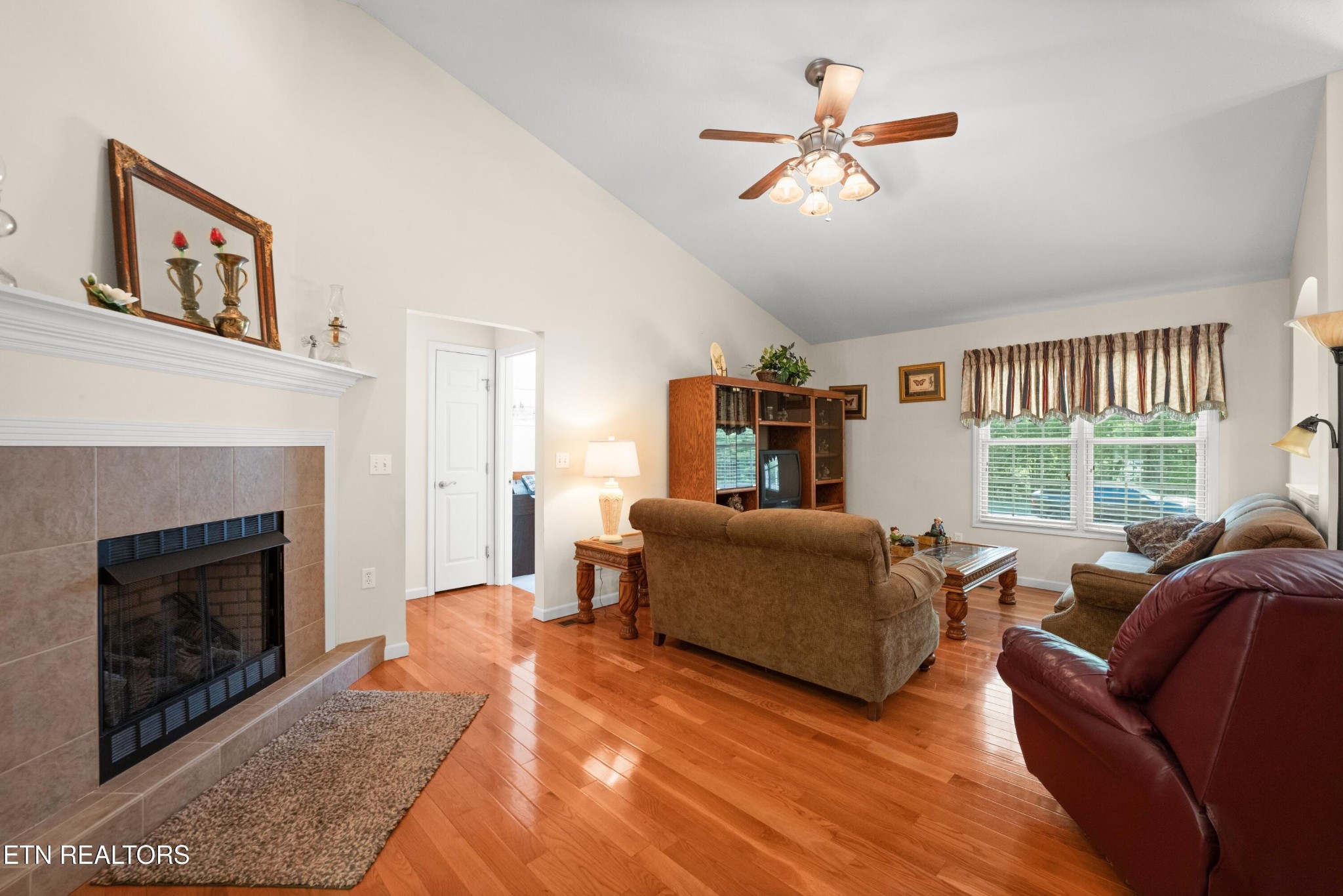 957 Stonecrest Loop Crossville, TN 38571 - Photo 11 of 33