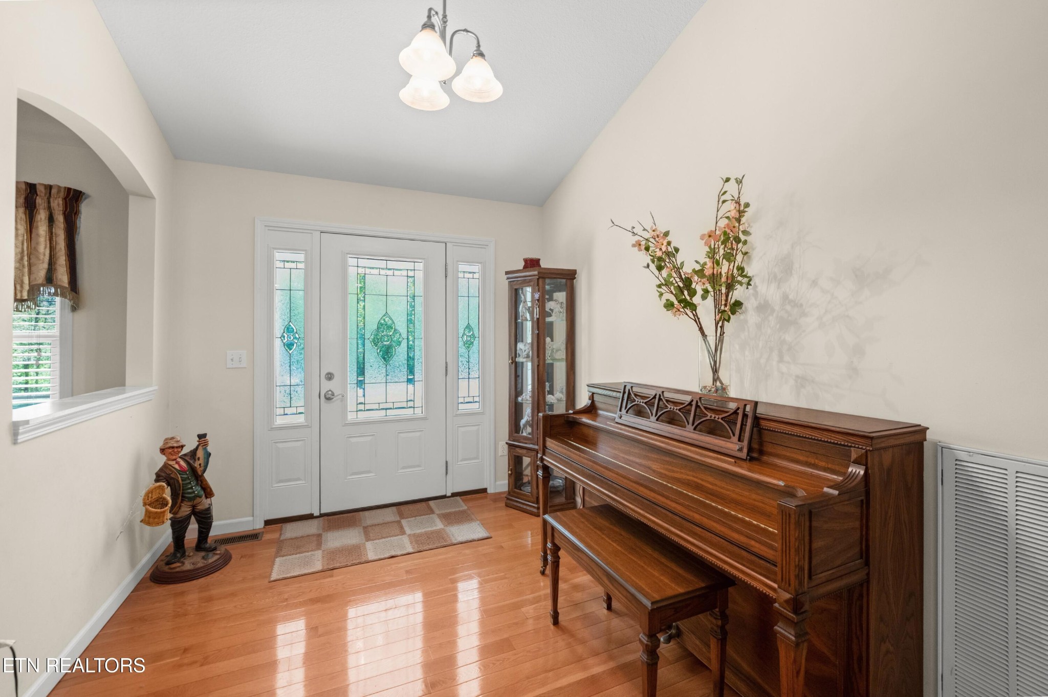 957 Stonecrest Loop Crossville, TN 38571 - Photo 8 of 33