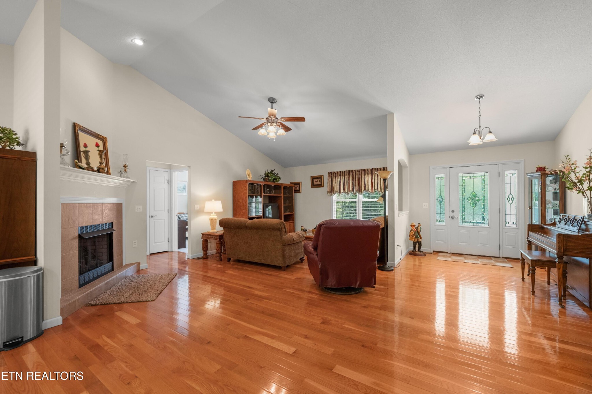 957 Stonecrest Loop Crossville, TN 38571 - Photo 9 of 33