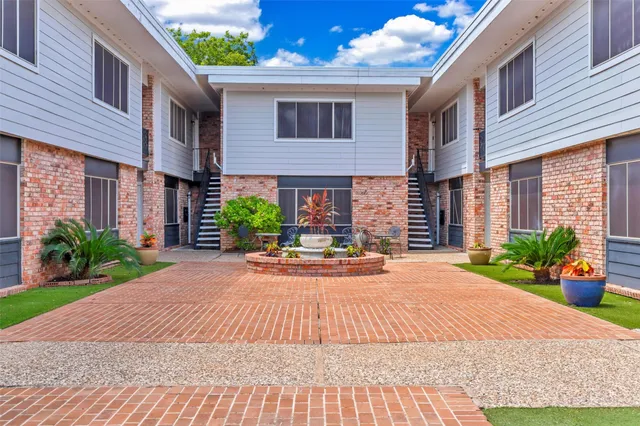 $999 | 2011 Marshall Street, Unit 2, Houston, TX 77098