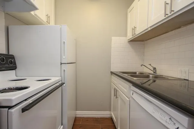 $999 | 2011 Marshall Street, Unit 2, Houston, TX 77098