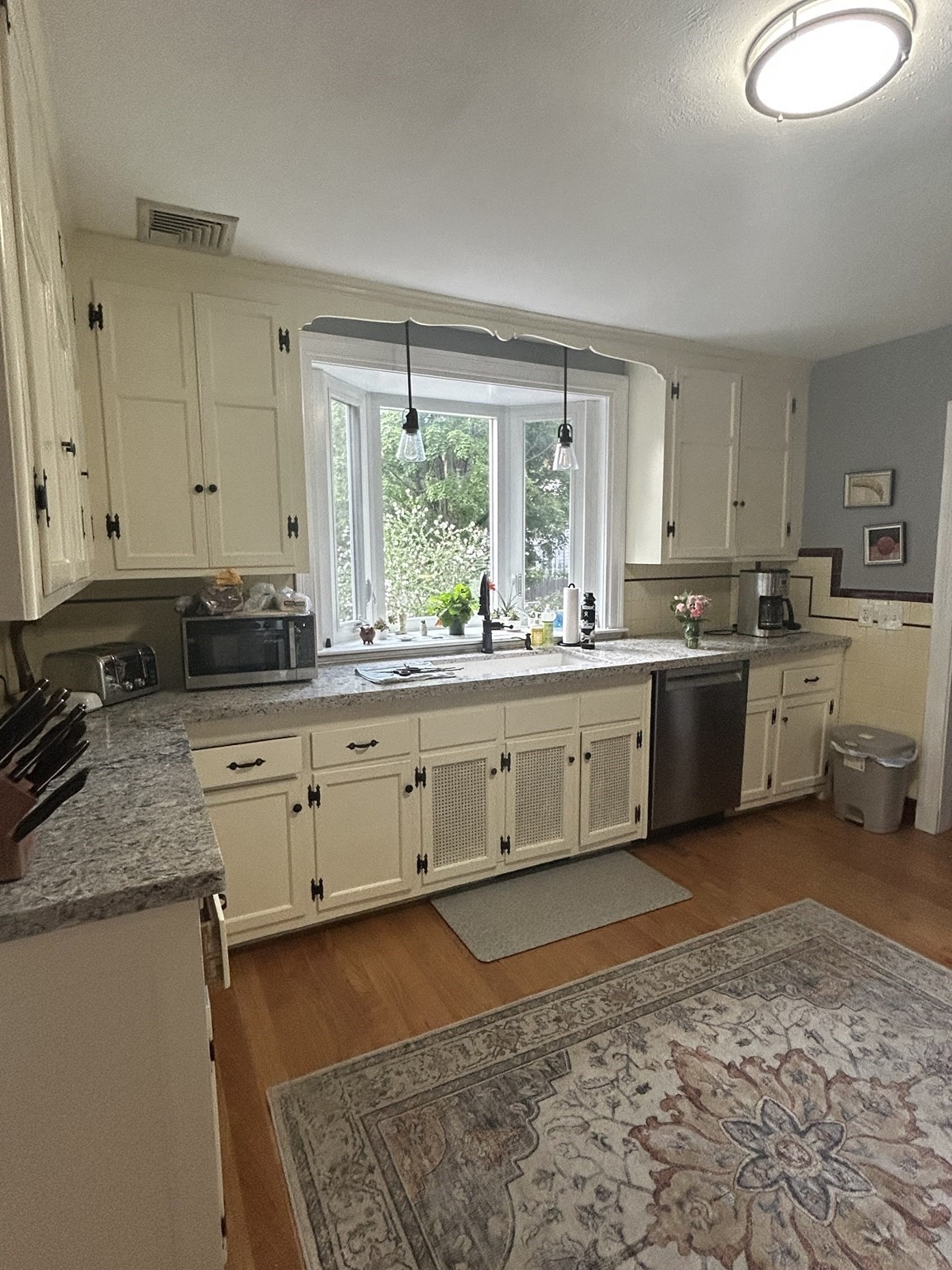 11 Hallron Road, Unit 11 Newton, MA 02462 - Photo 9 of 20 Gallery Image 9