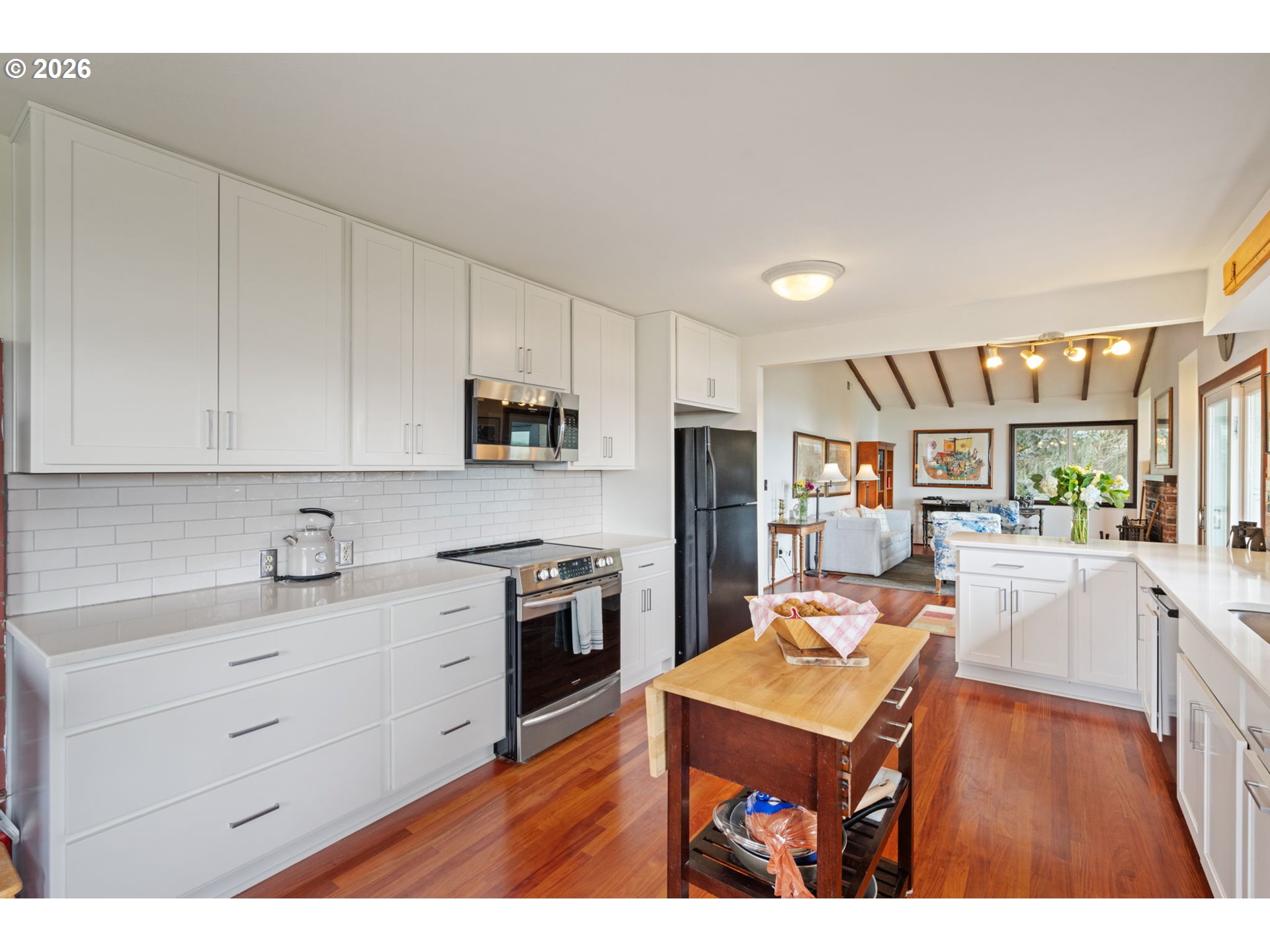 14830 Northwest Gillihan Road Portland, OR 97231 - Photo 12 of 42