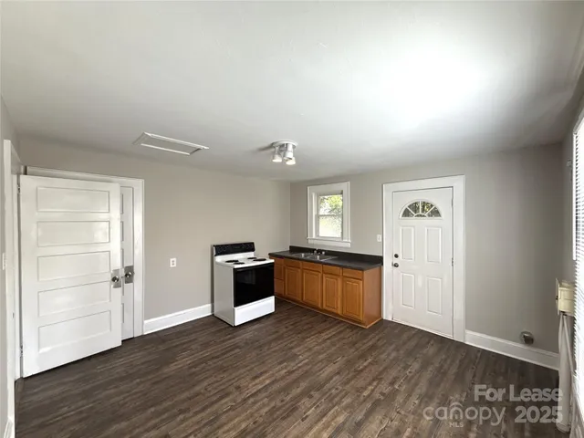 $1,195 | 904 Harrill Street, Charlotte, NC 28205