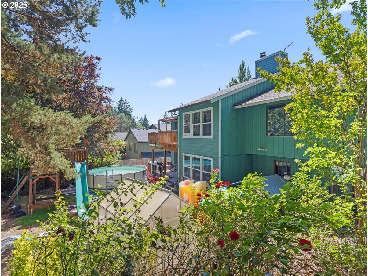 10240 Southwest 59th Place Portland, OR 97219 - Photo 3 of 10