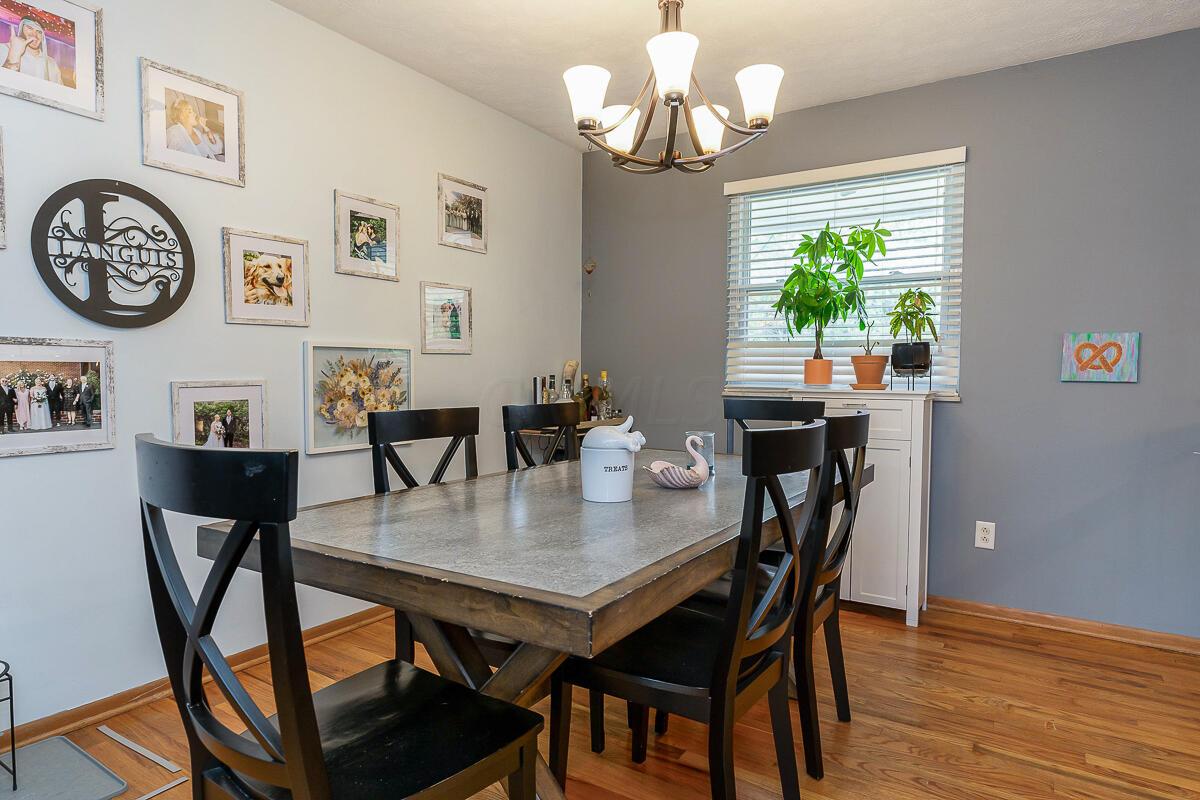 1380 Thurell Road Columbus, OH 43229 - Photo 10 of 27 Dining Room