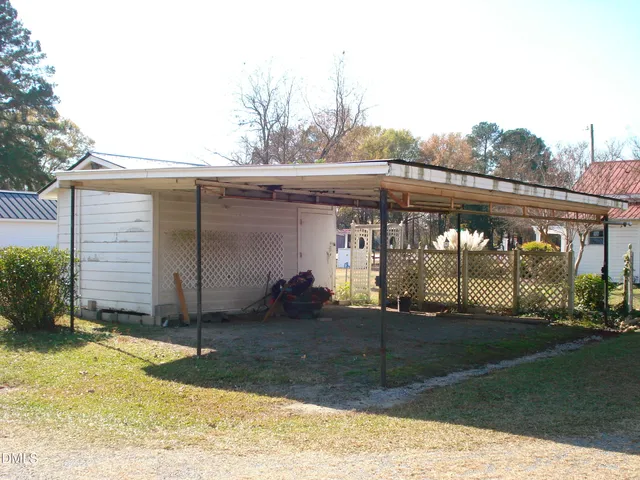 $267,000 | 235 Iris Bryant Road, Erwin, NC 28339