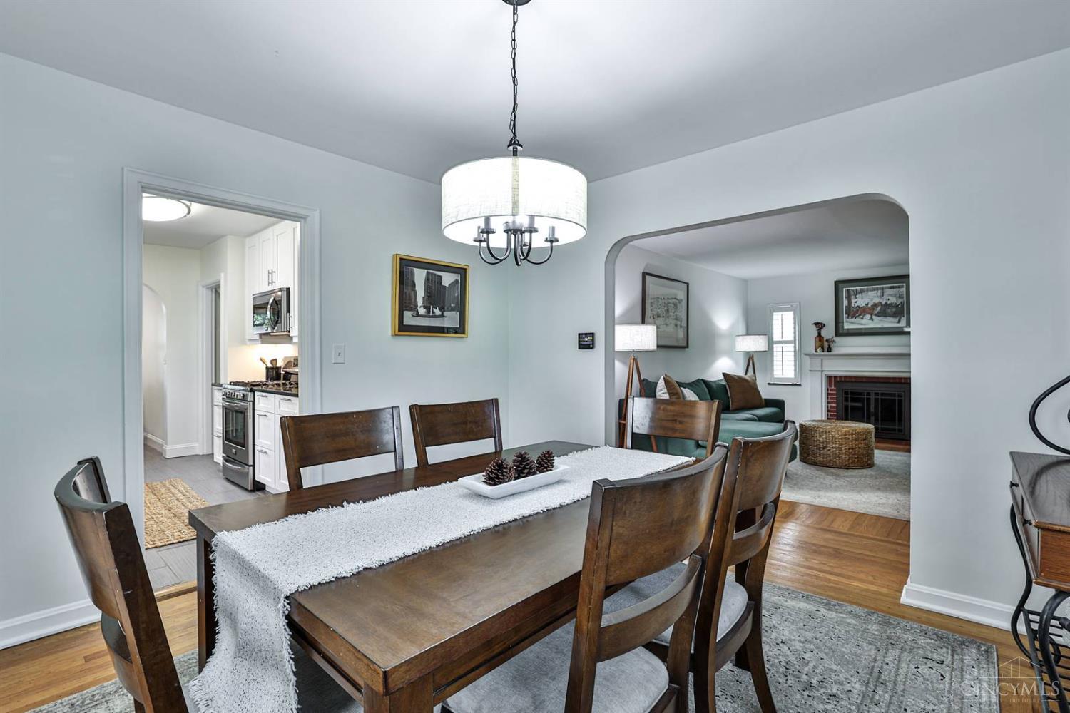 3860 Settle Road Mariemont, OH 45227 - Photo 12 of 37