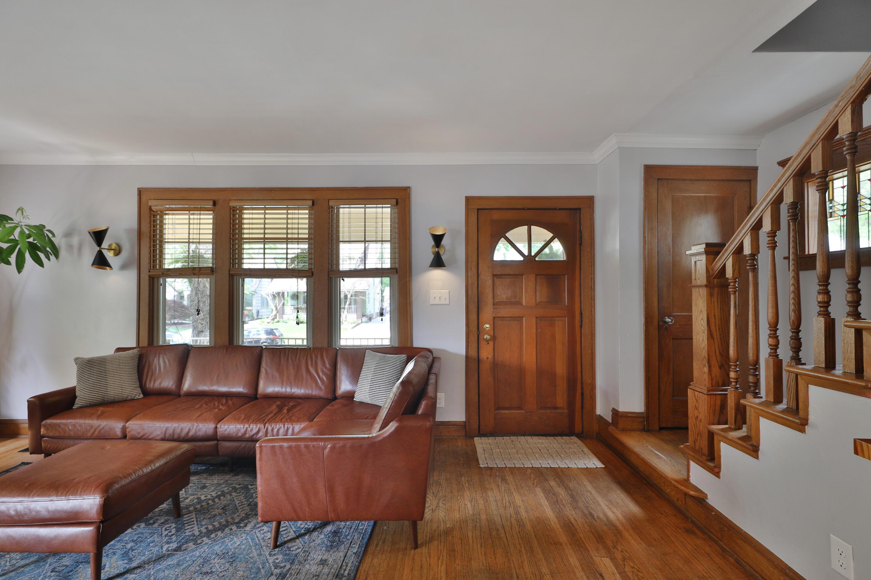 203 Winthrop Road Columbus, OH 43214 - Photo 8 of 60 103-Winthrop-09