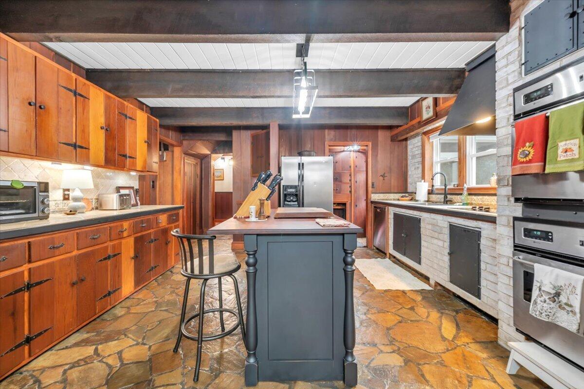 7965 Franklin Road Boones Mill, VA 24065 - Photo 13 of 114 011-MIB09091