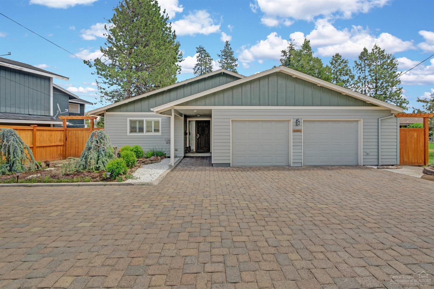 61090 Parrell Road Bend, OR 97702 - Photo 1 of 25 Primary Photo