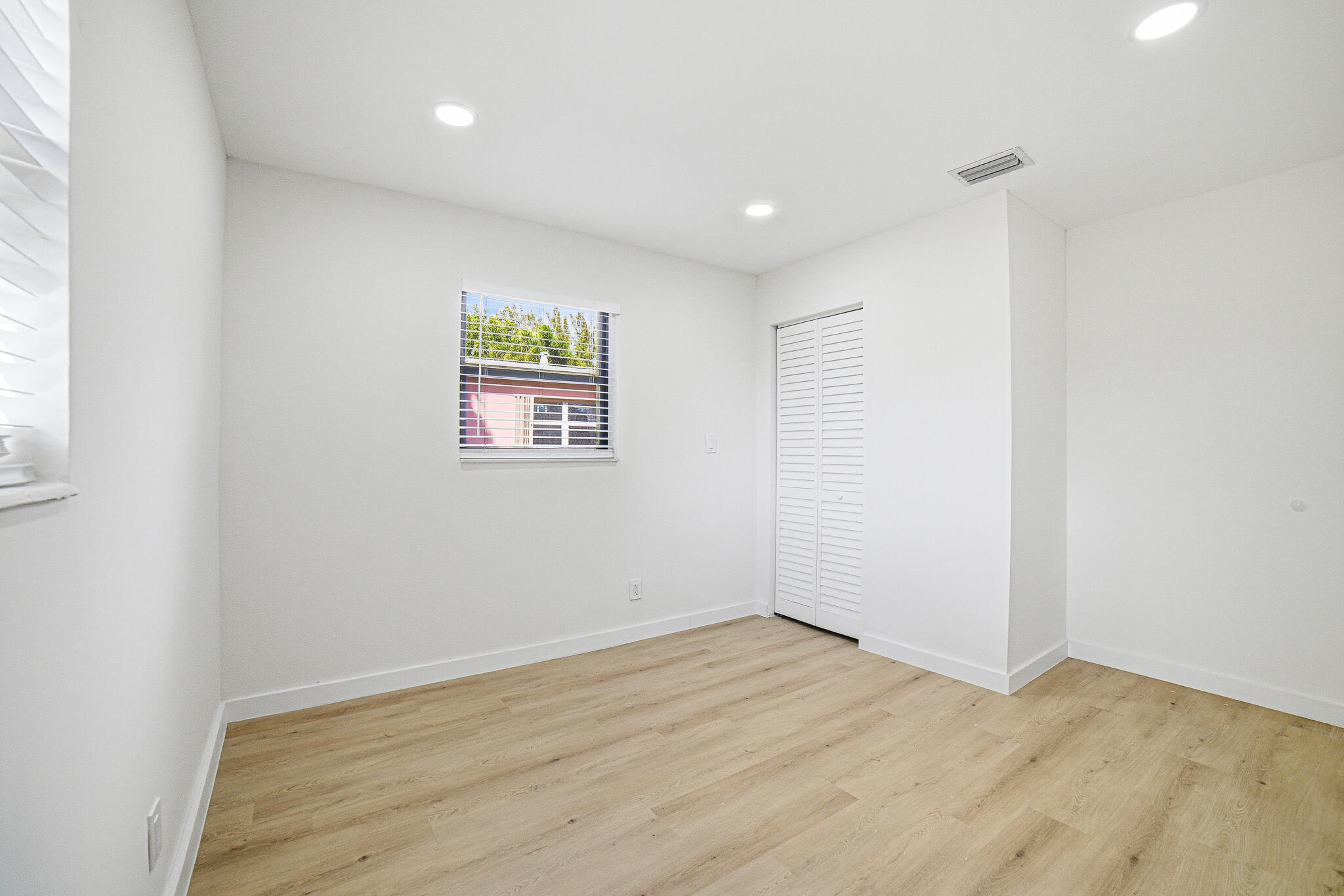 328 Southwest 11th Avenue Delray Beach, FL 33444 - Photo 19 of 25 Bedroom3-B