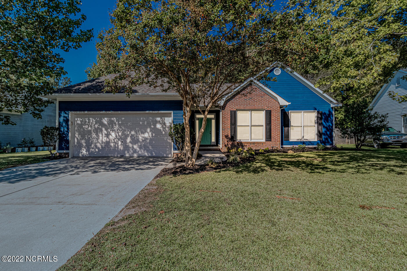 536 Raintree Road Jacksonville, NC 28540 - Photo 2 of 40 twilight-1