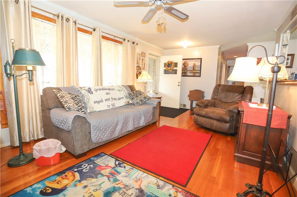 517 Burtner Road Natrona Heights, PA 15065 - Photo 4 of 16 Gallery Image 4