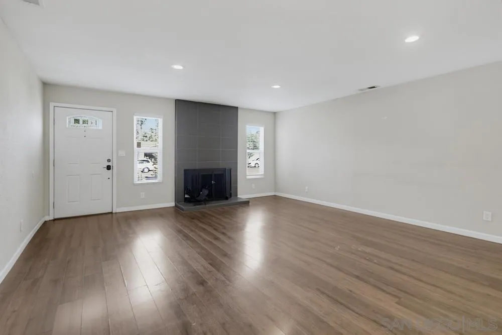 9649 Halberns Boulevard Santee, CA 92071 - Photo 7 of 47