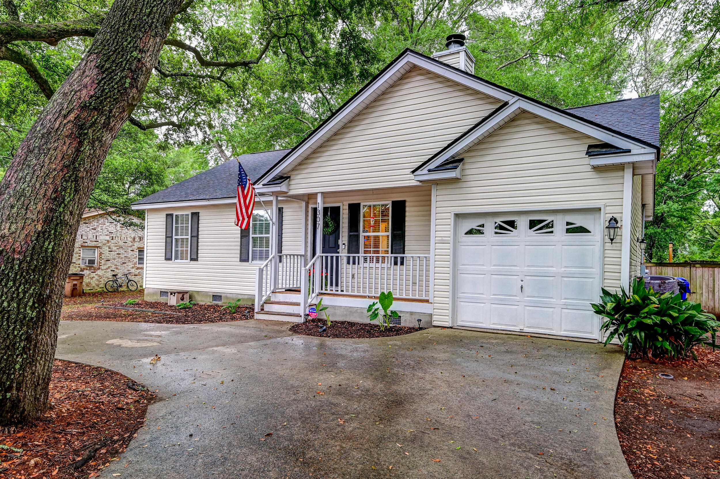 1307 Camp Road Charleston, SC 29412 - Photo 1 of 31 DSC_0806_07_08_09_10