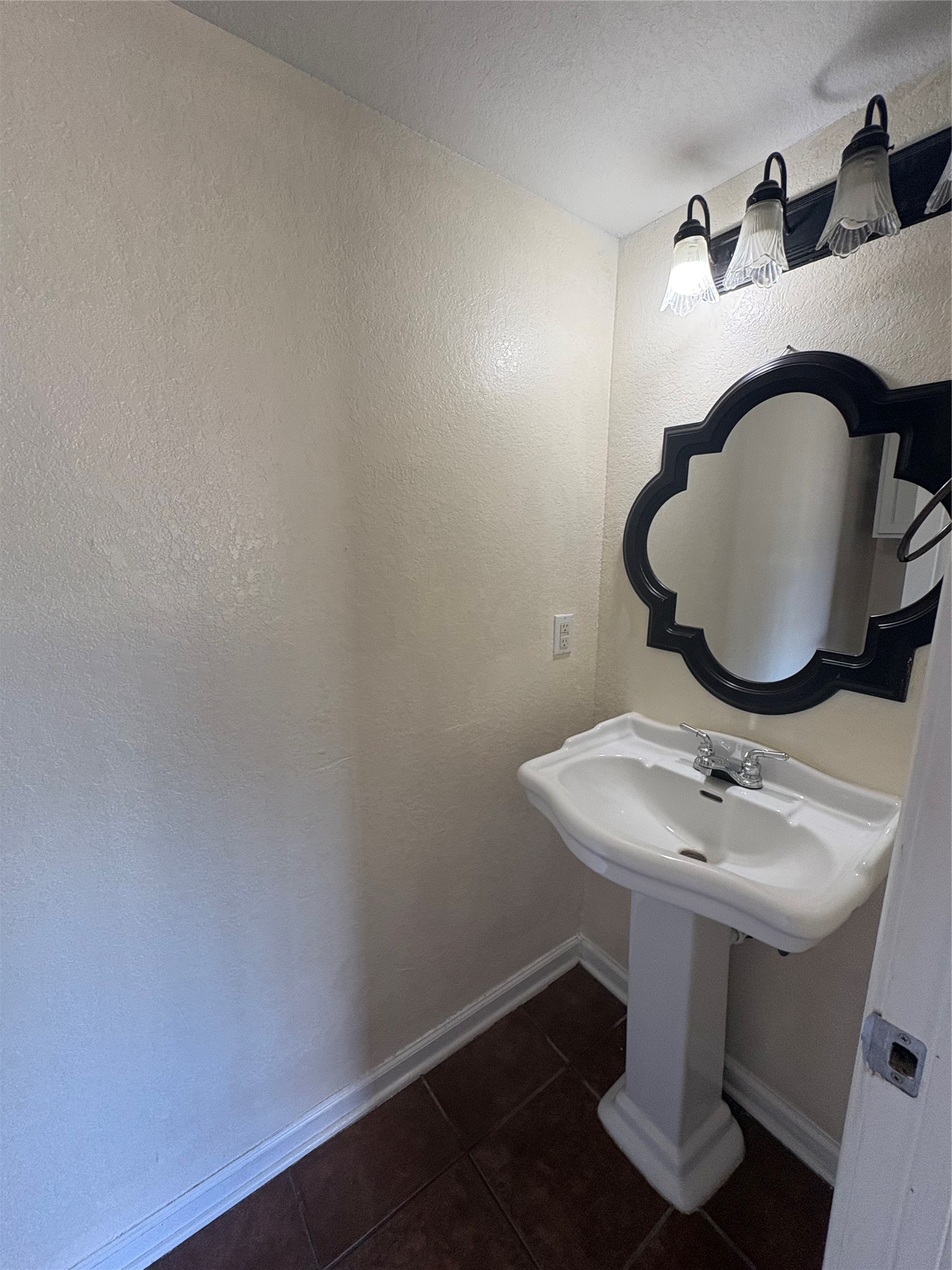 101 Hospital Drive, Unit 1 Angleton, TX 77515 - Photo 11 of 15