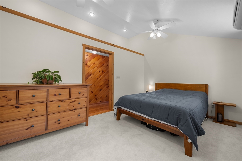 21 Carrier Lane Sutton, MA 01590 - Photo 22 of 42
