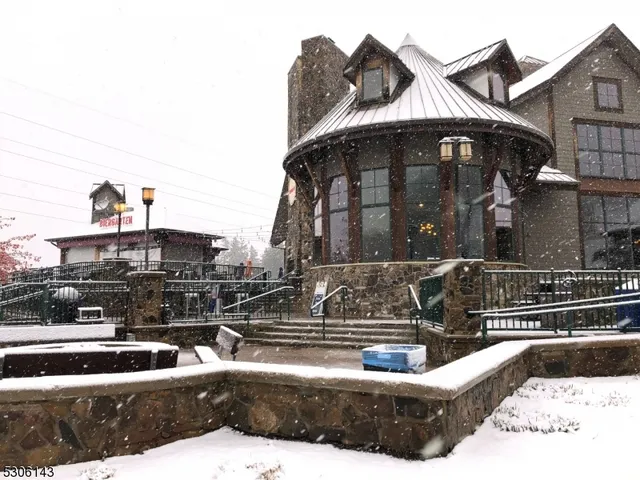 $145,000 | 200 Highway 94, Unit 332, Vernon, NJ 07462