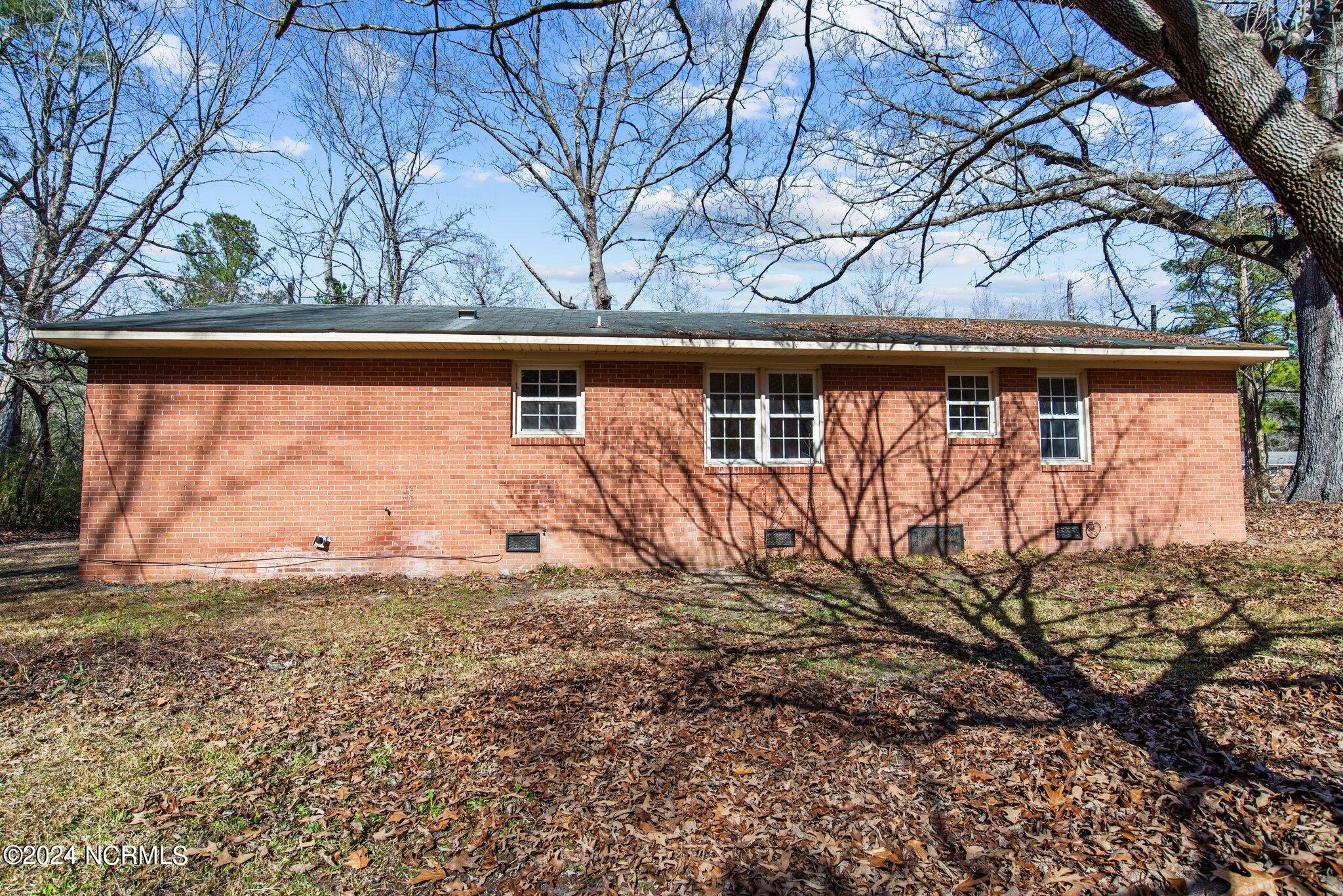 1561 Patterson Road Kinston, NC 28504 - Photo 36 of 38 36-web-or-mls-DSC_3702