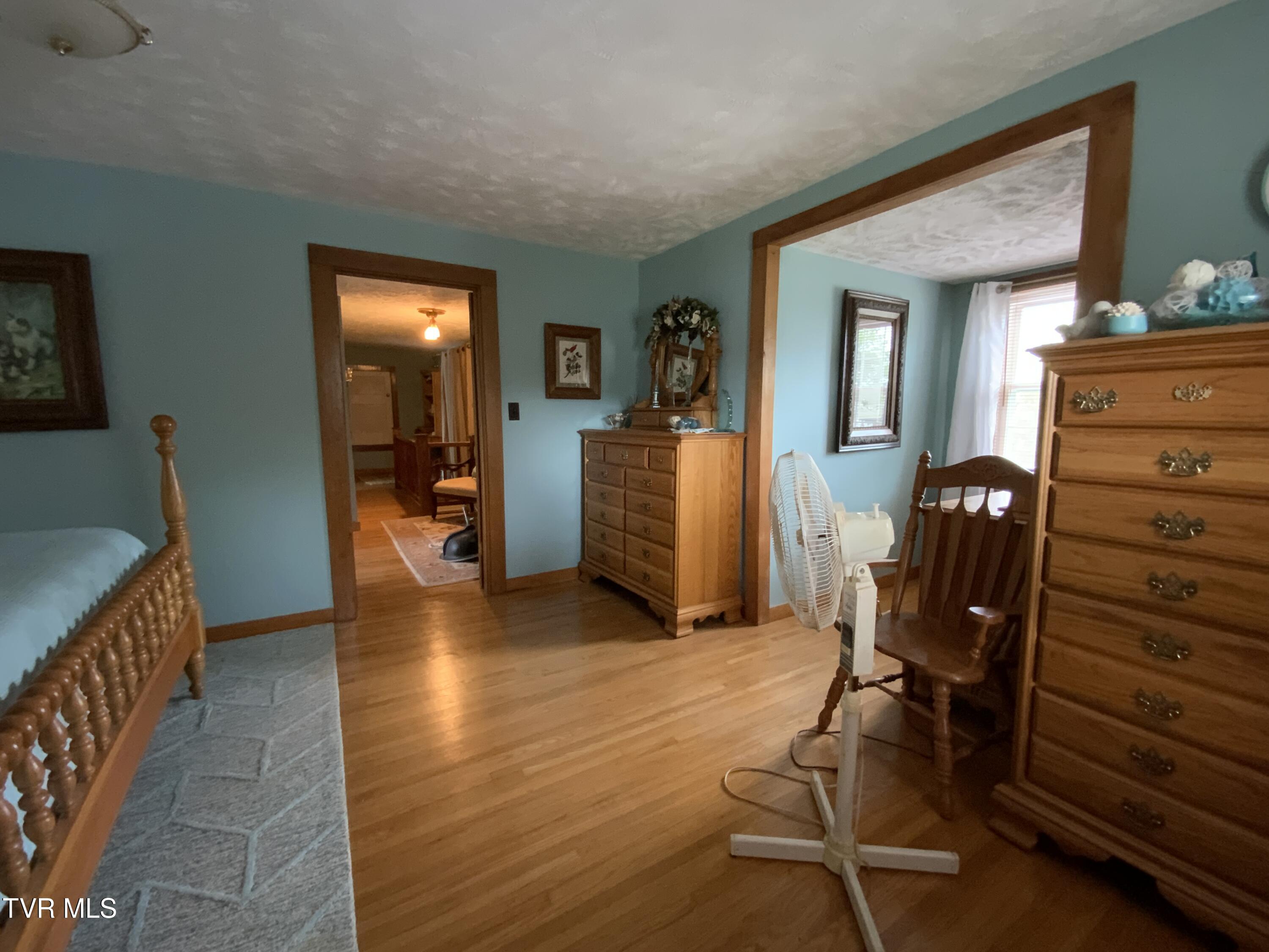 1225 Erwin Highway Greeneville, TN 37745 - Photo 39 of 55 IMG_3729