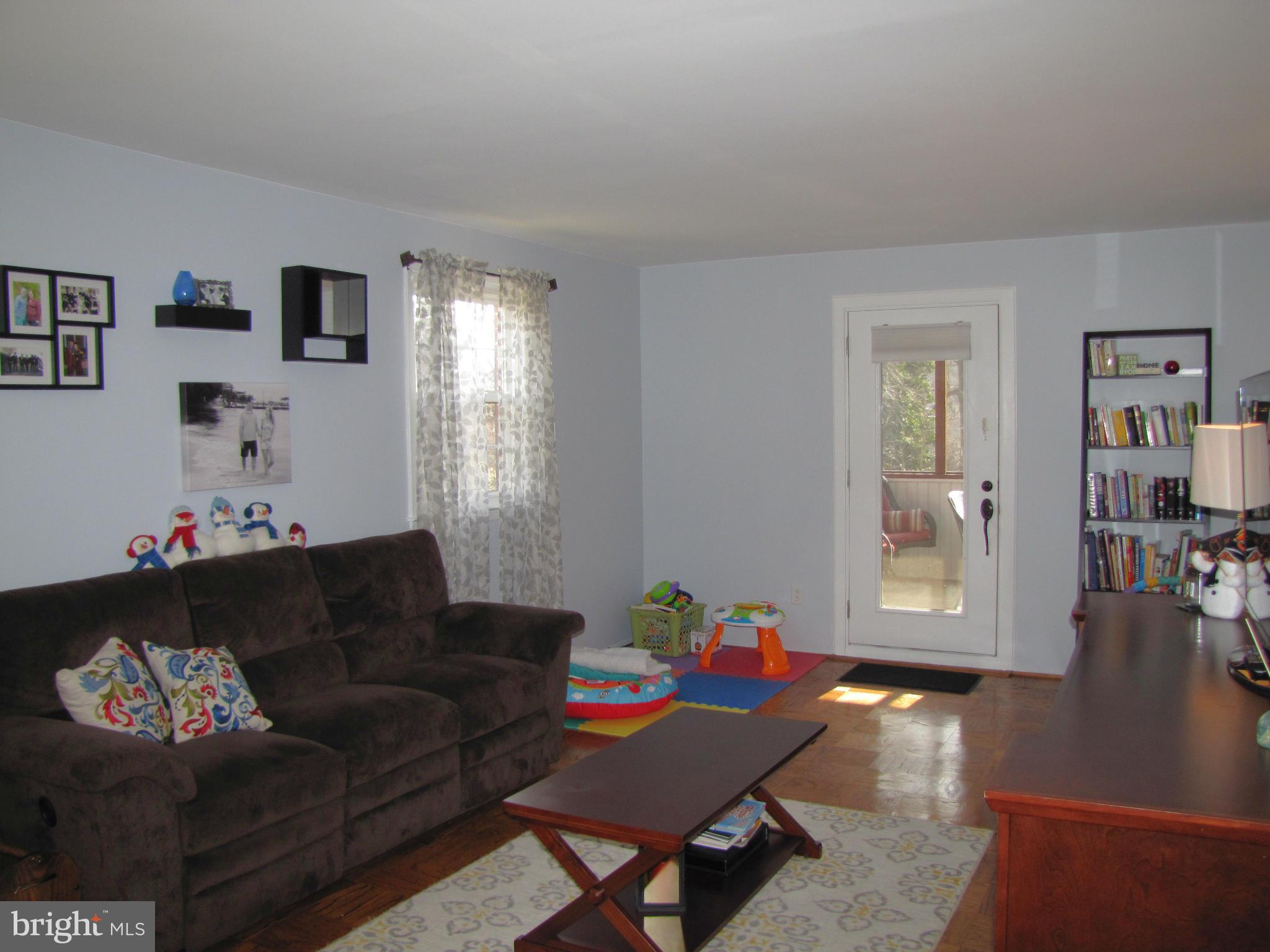 1029 Breezewick Road Towson, MD 21286 - Photo 2 of 24 Living Room