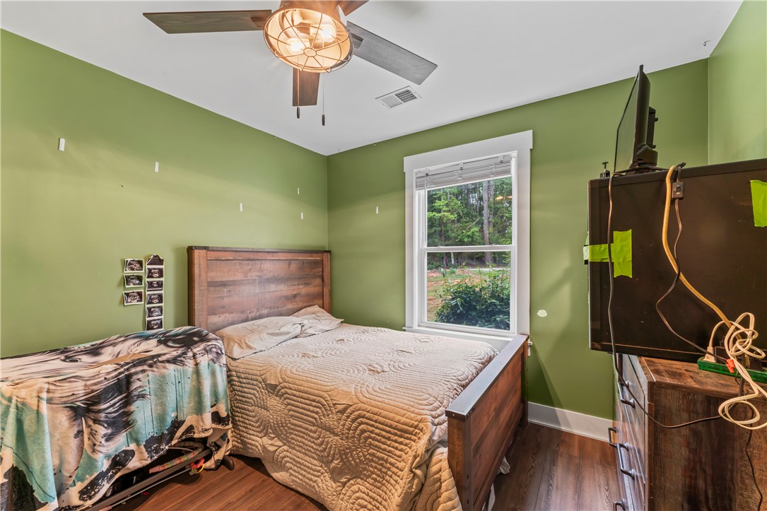 429 Nelson Drive Anderson, SC 29621 - Photo 21 of 32 Bedroom 2