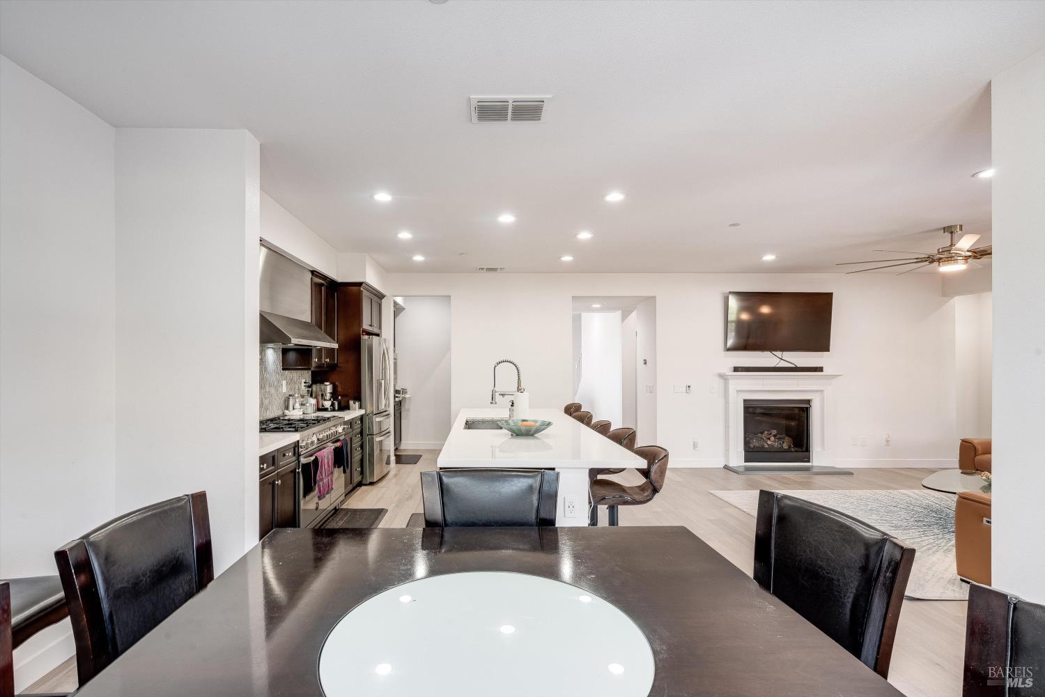 2521 Barley Lane Santa Rosa, CA 95403 - Photo 15 of 72