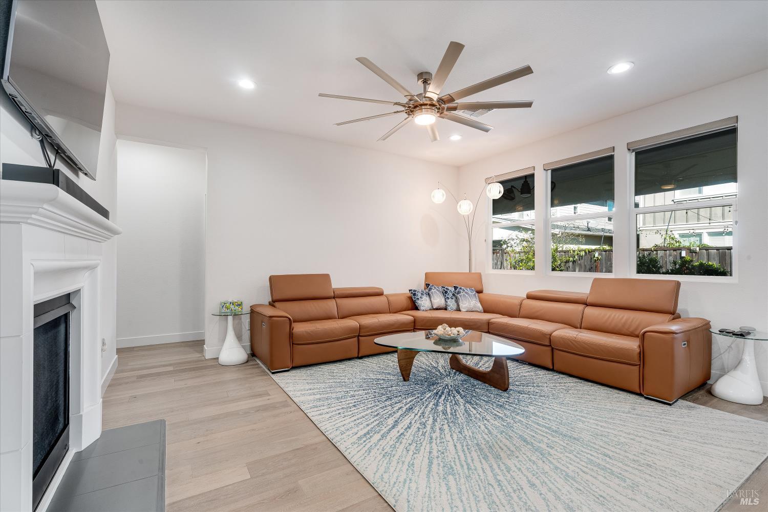 2521 Barley Lane Santa Rosa, CA 95403 - Photo 16 of 72 Living Room