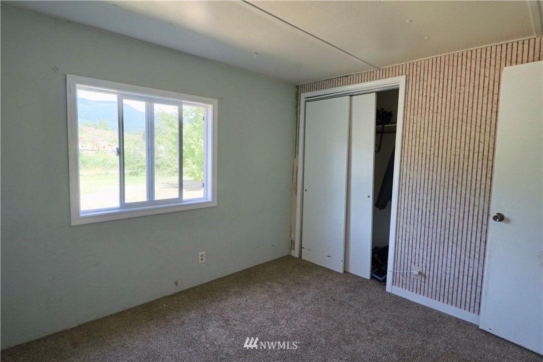 1686 Lake Samish Road Bellingham, WA 98229 - Photo 8 of 19 Gallery Image 8