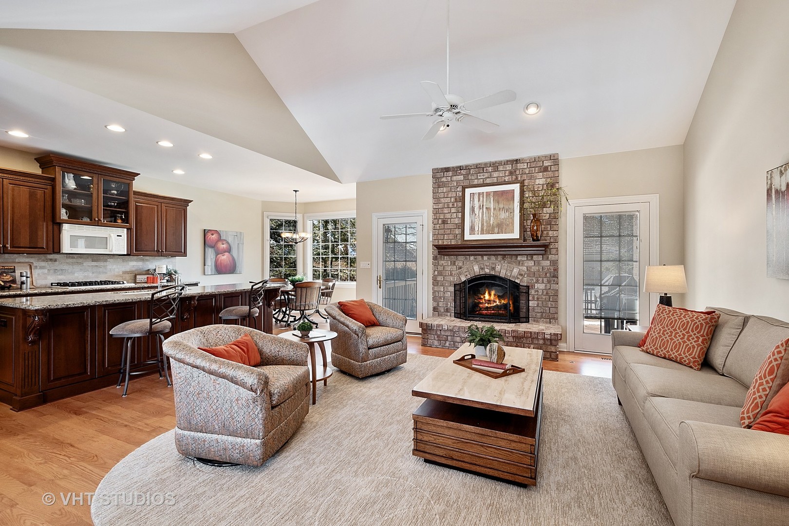 22 Kingsborough Cove Inverness, IL 60010 - Photo 2 of 21