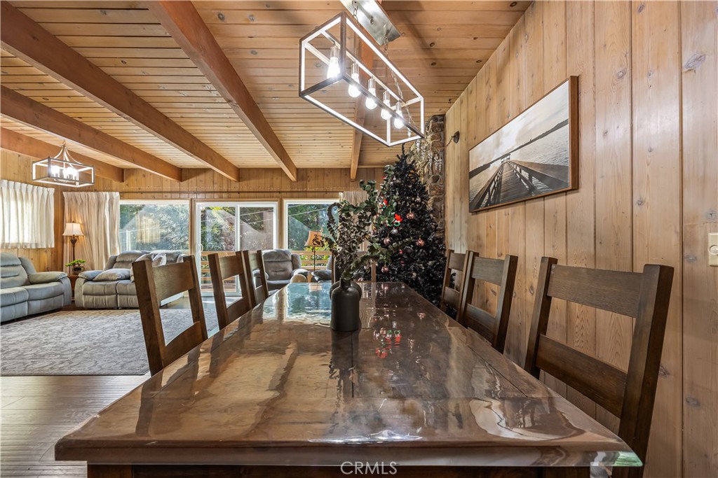225 Fremont Road Lake Arrowhead, CA 92352 - Photo 14 of 49
