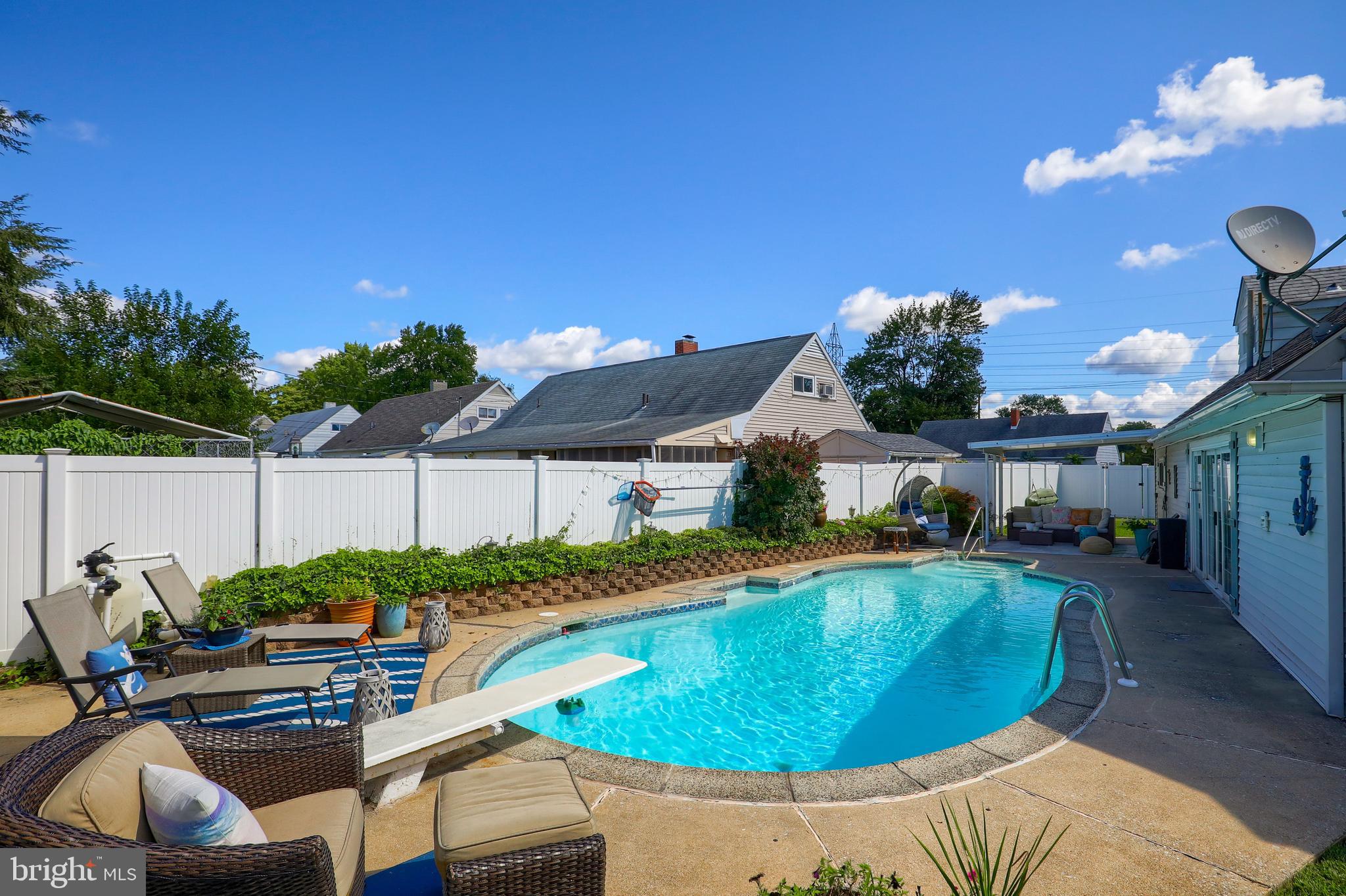 709 Fireside Road York, PA 17404 - Photo 4 of 38