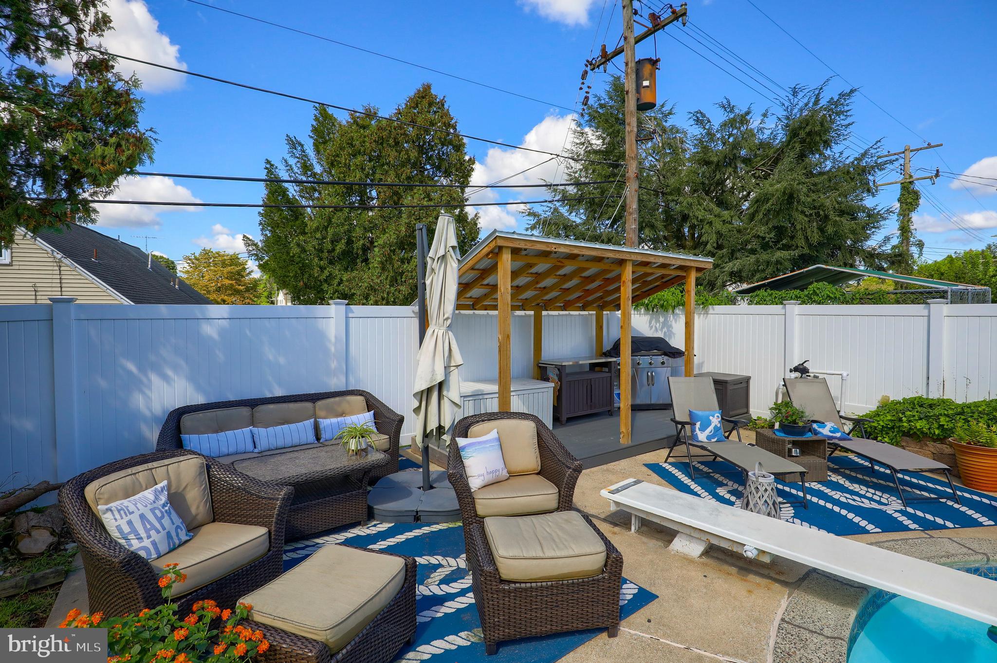 709 Fireside Road York, PA 17404 - Photo 5 of 38