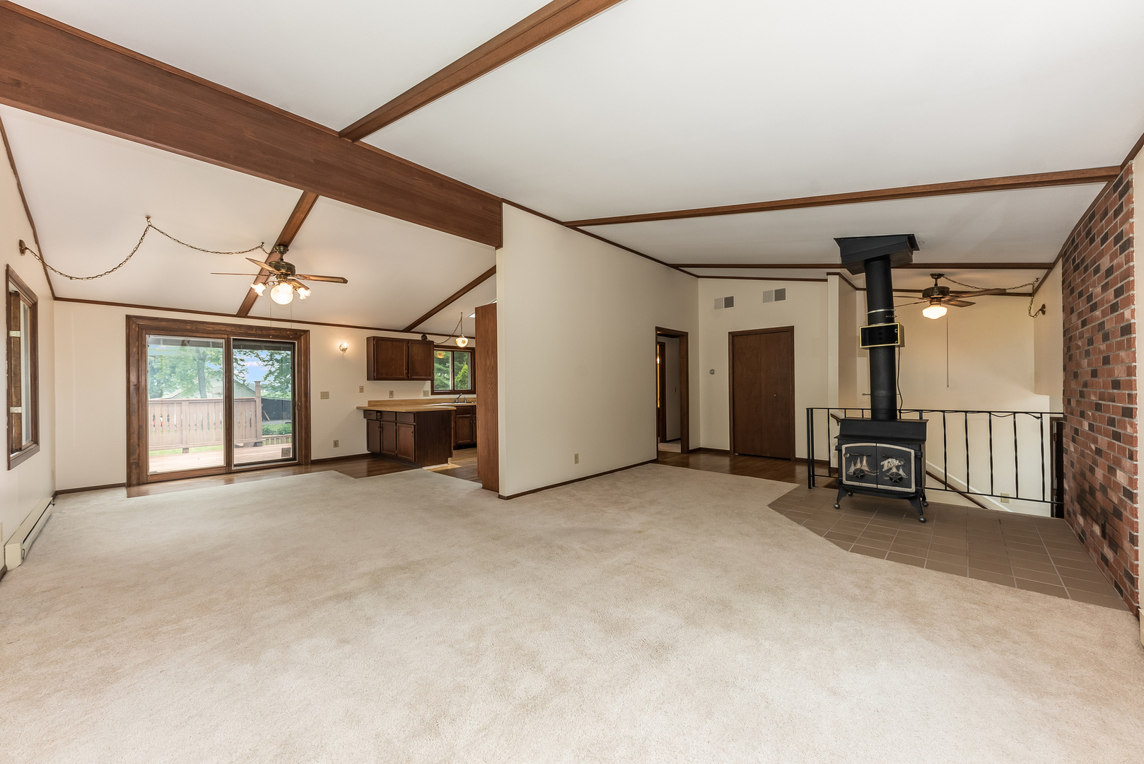 44W695 Scott Road Sugar Grove, IL 60554 - Photo 17 of 34 a view of a livingroom with furniture and a window