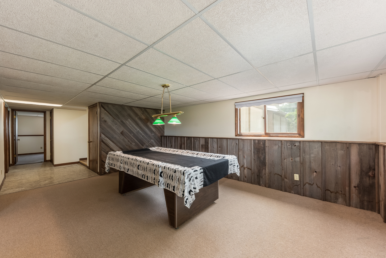 44W695 Scott Road Sugar Grove, IL 60554 - Photo 20 of 34 a bedroom with a bed and a cabinets