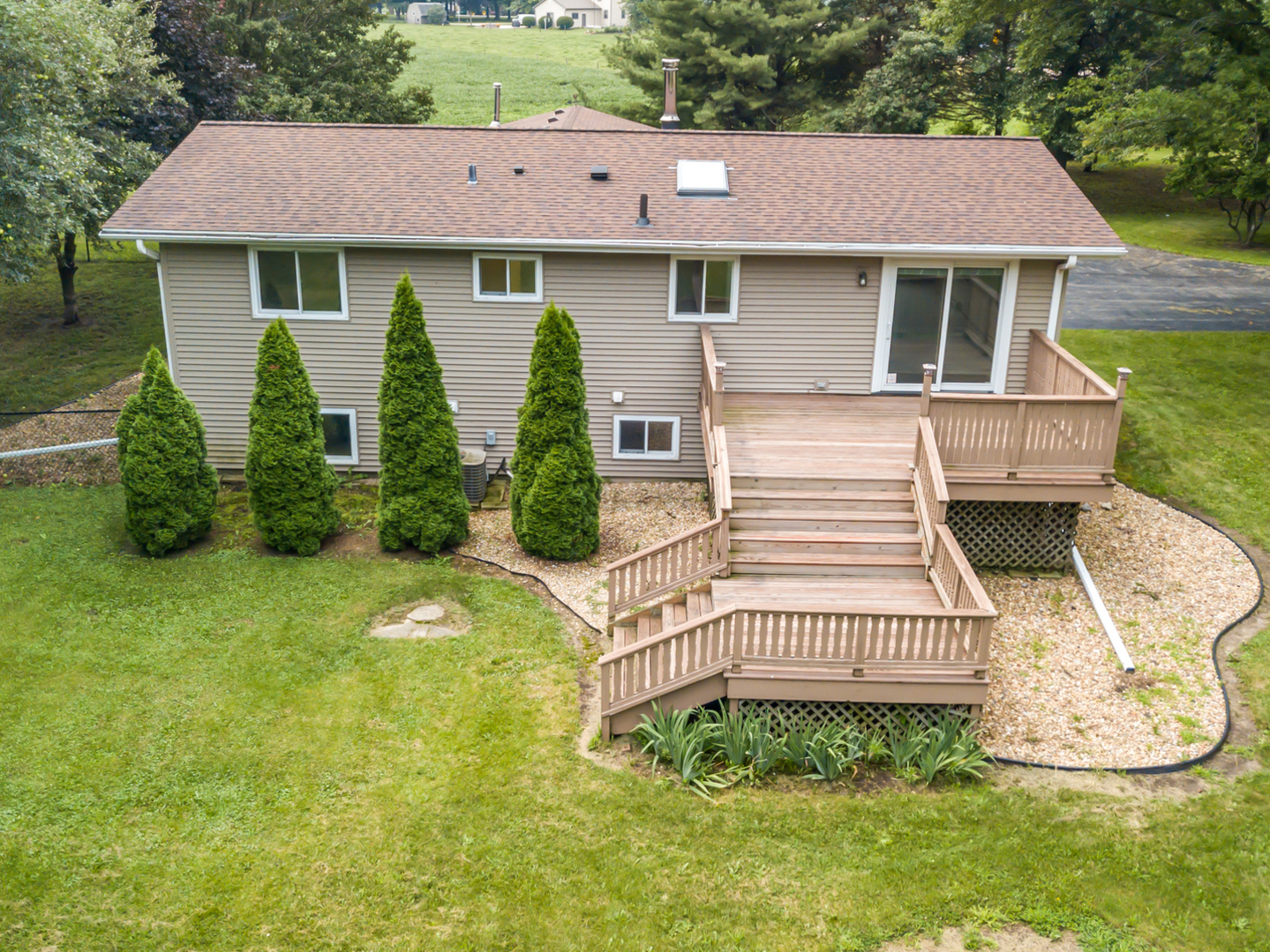 44W695 Scott Road Sugar Grove, IL 60554 - Photo 5 of 34 a view of a house with roof deck
