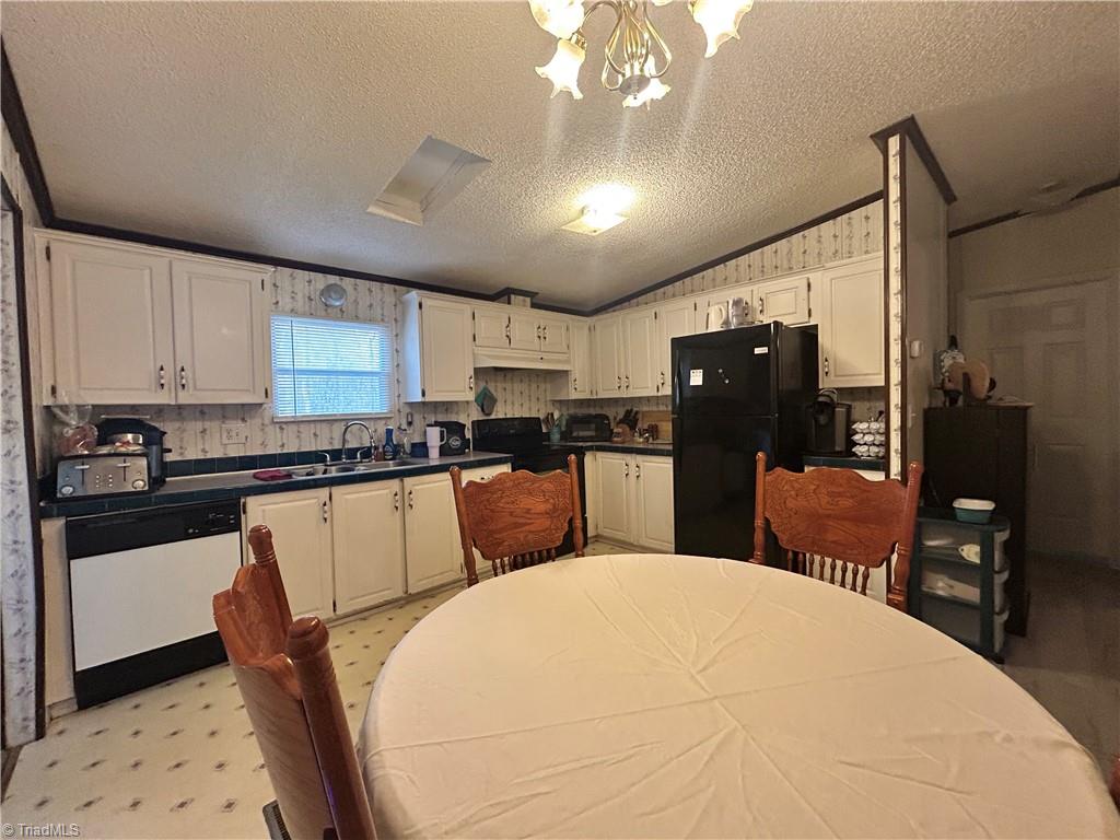 2205 Luffman Road Ronda, NC 28670 - Photo 8 of 21