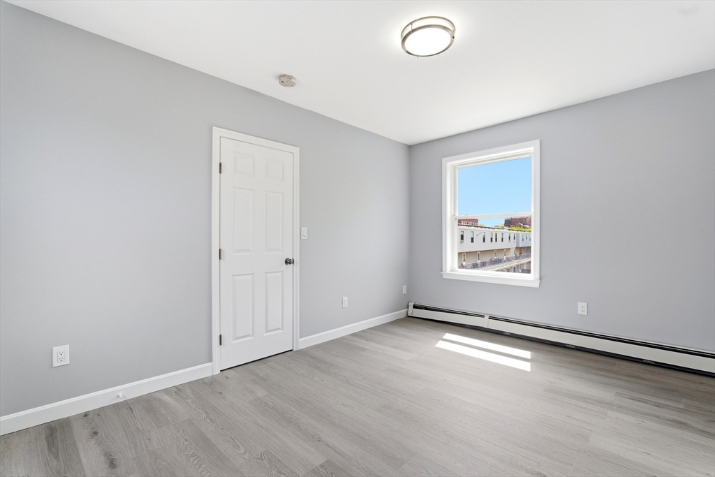 250-252 Main Street, Unit 3R Boston, MA 02129 - Photo 16 of 17