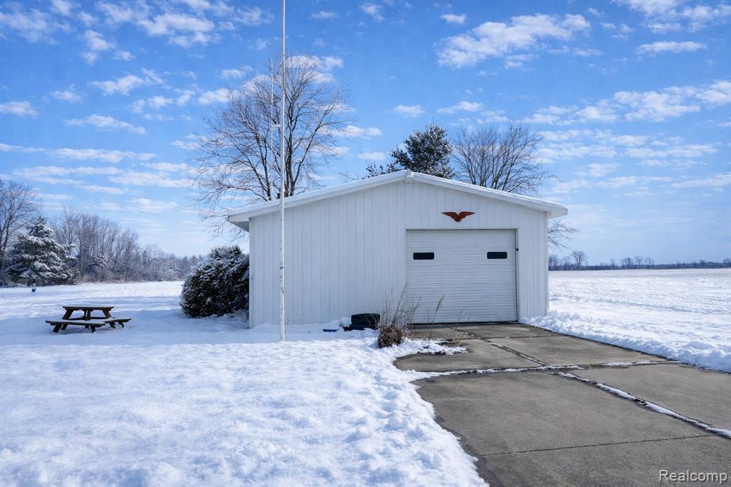 2452 West Willard Road Clio, MI 48420 - Photo 7 of 17