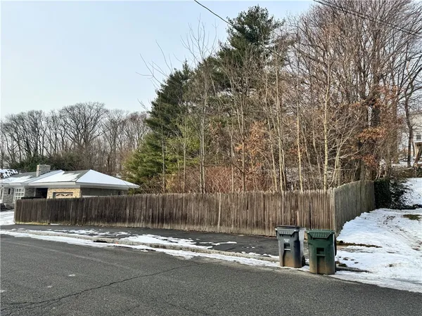 $179,900 | 116 Longwood Avenue, Providence, RI 02908