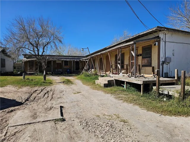 $68,900 | 717 West Raymond Avenue, Raymondville, TX 78580