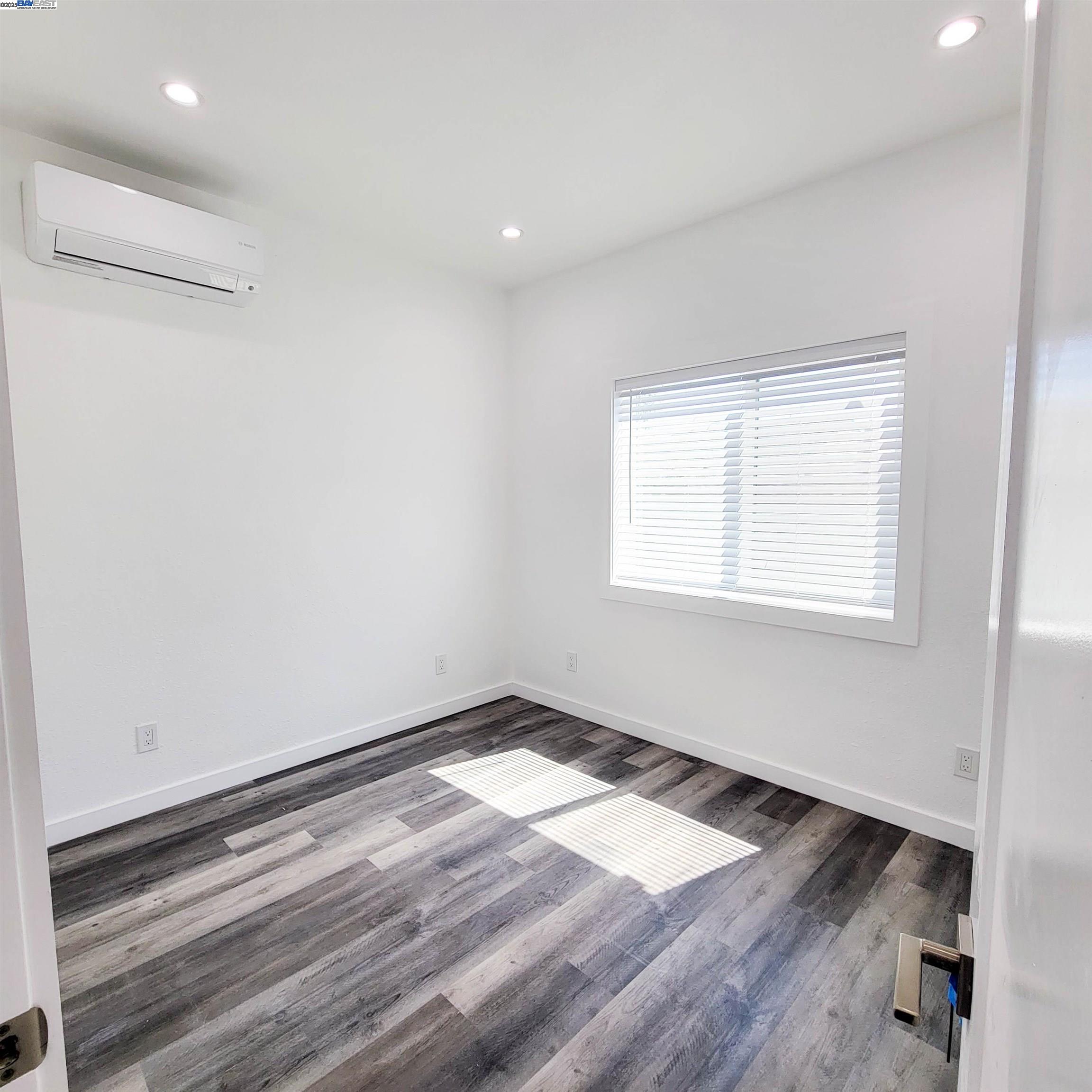 110 South 37th Street, Unit A Richmond, CA 94804 - Photo 9 of 18