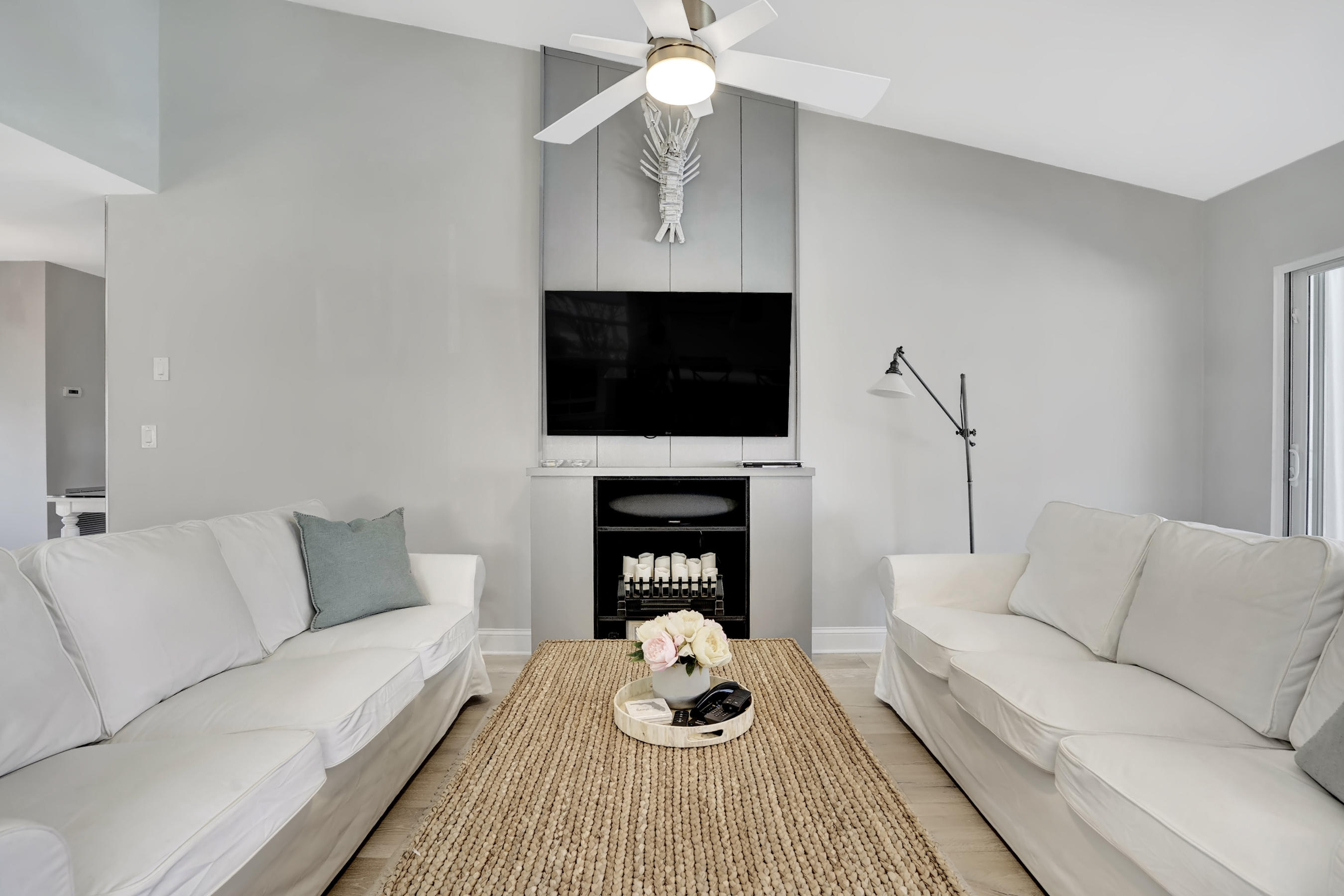 6185 Woodbury Road Boca Raton, FL 33433 - Photo 12 of 29 DSC06387